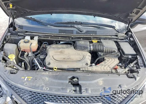 2022 Chrysler Voyager Lx из США, поврежденный, VIN 2C4RC1CG9NR235720